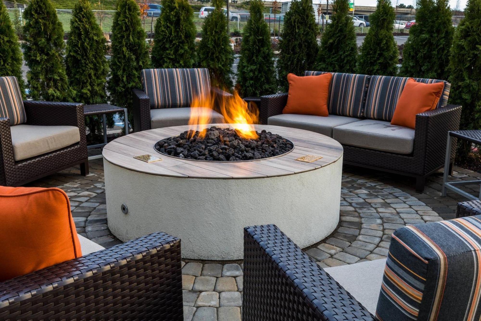Towneplace Suites By Marriott Portland Beaverton Bagian luar foto