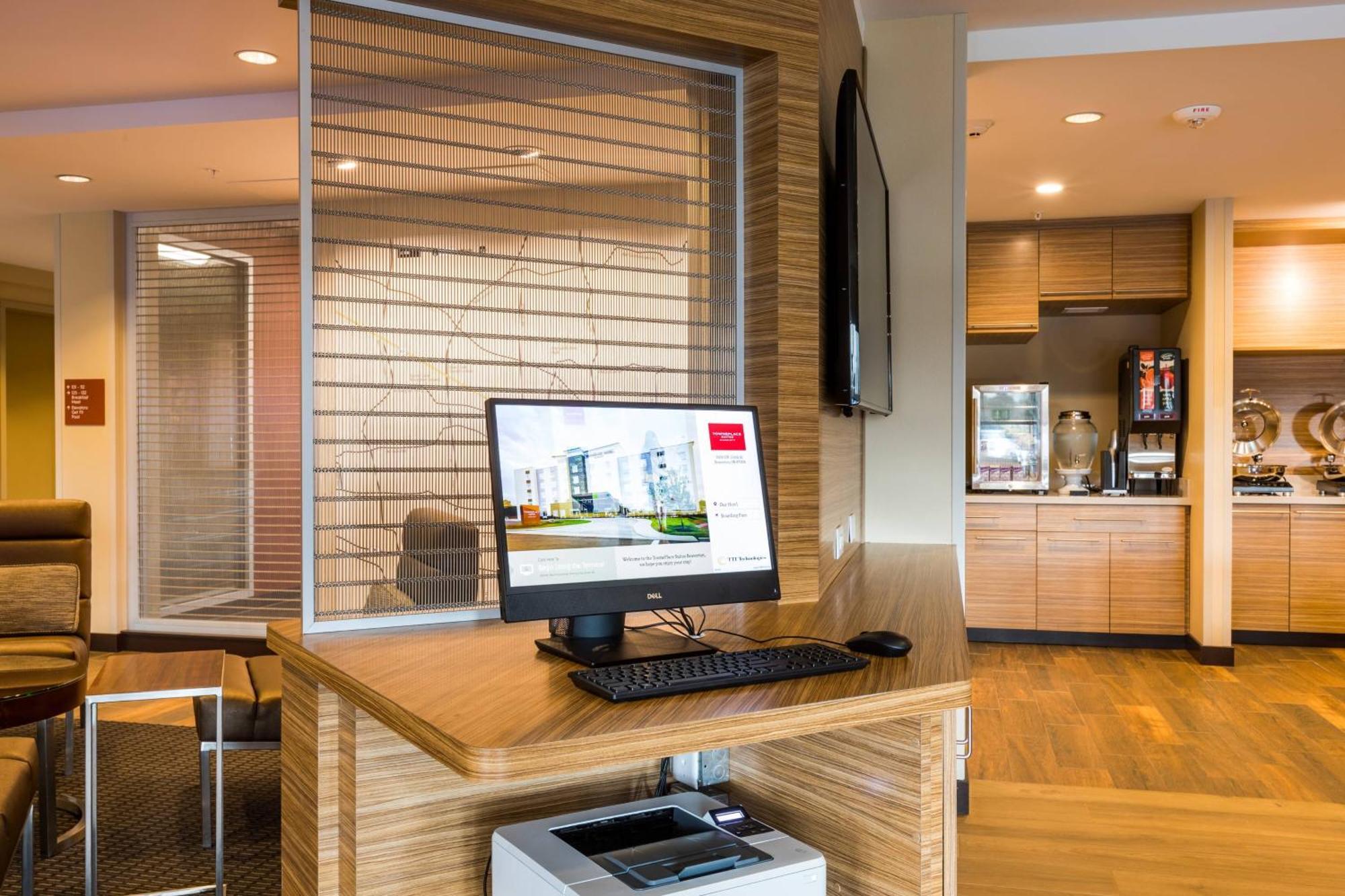 Towneplace Suites By Marriott Portland Beaverton Bagian luar foto