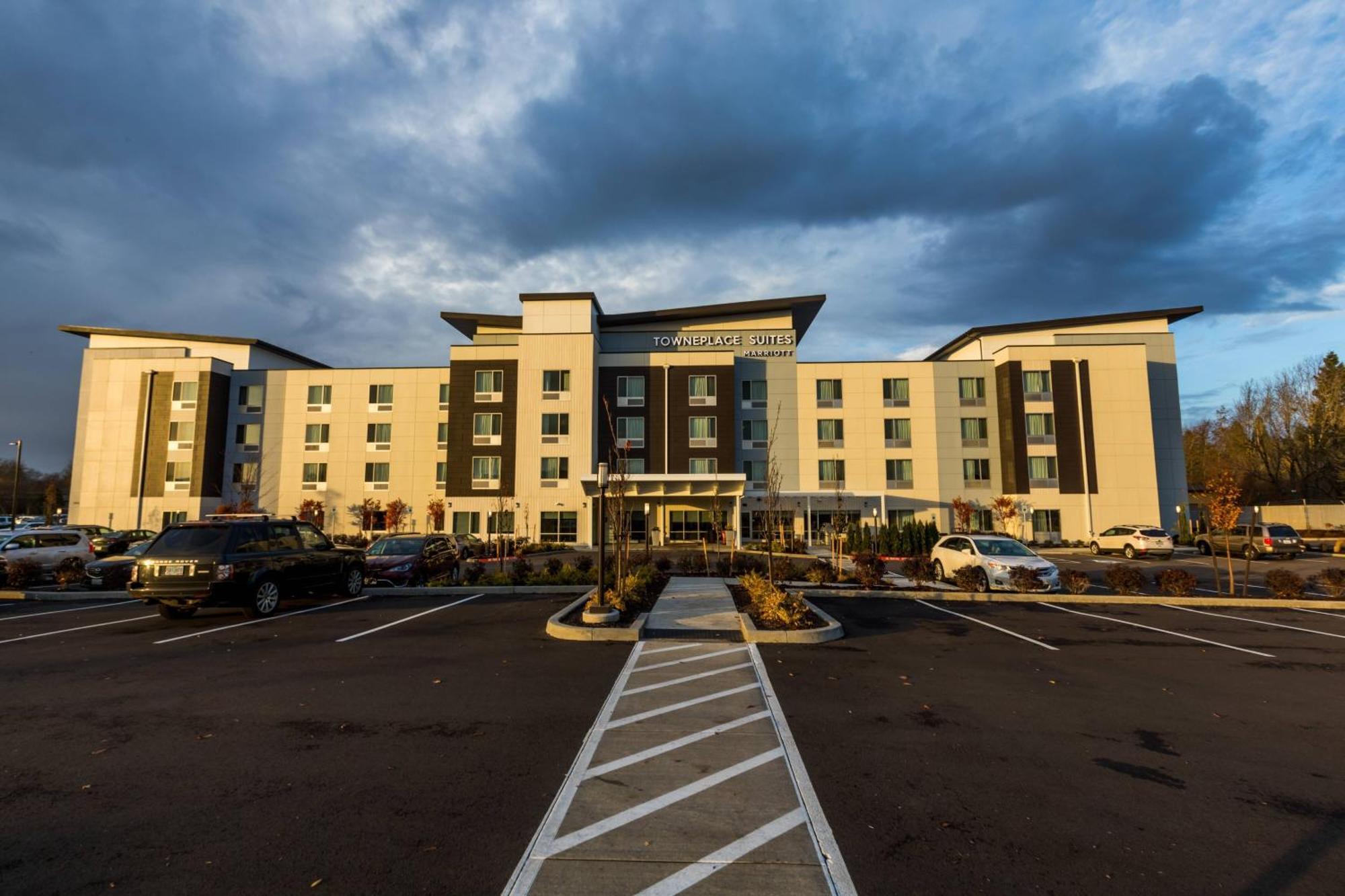 Towneplace Suites By Marriott Portland Beaverton Bagian luar foto