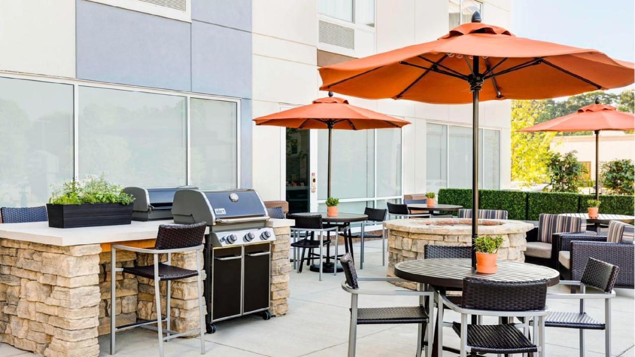 Towneplace Suites By Marriott Portland Beaverton Bagian luar foto